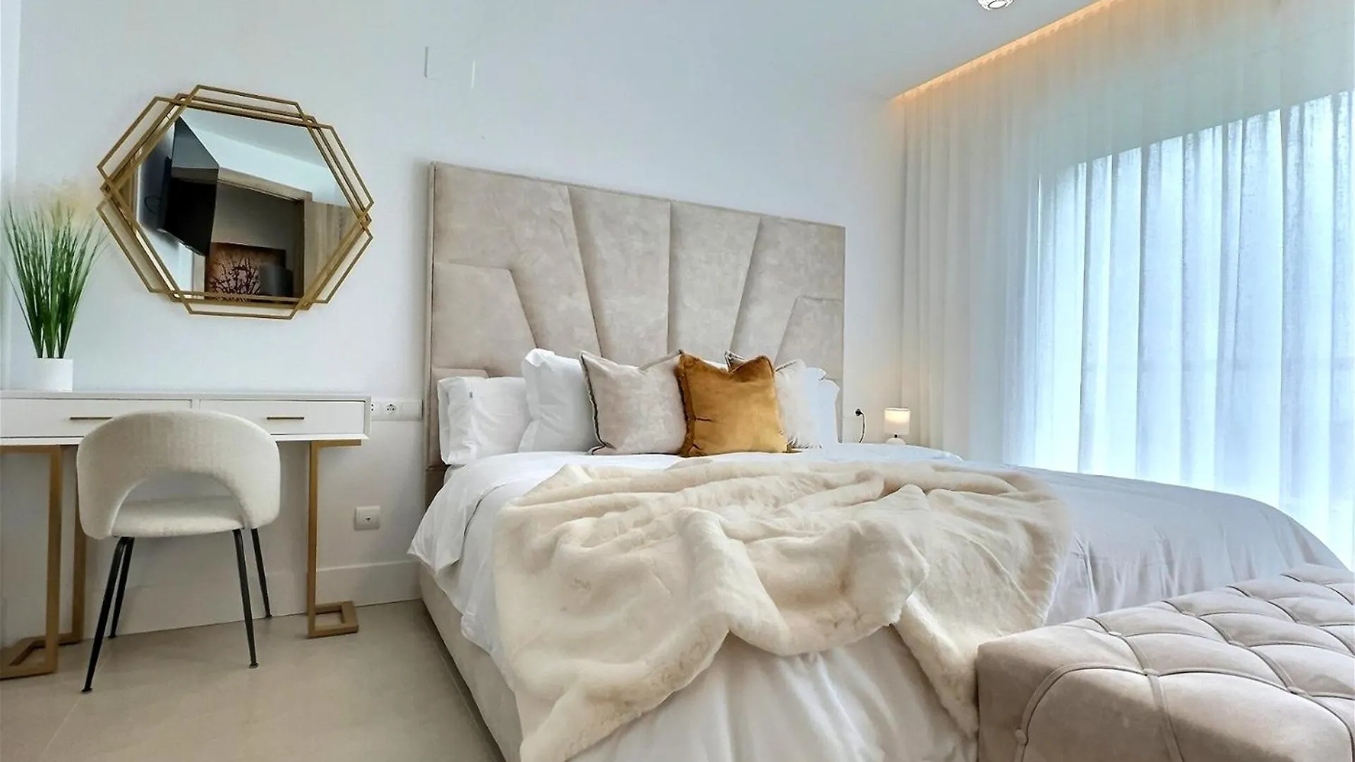 Apartment Chic Mediterranean Living In This Three-Bedroom Penthouse Situated In The San Roque Club Resort Sotogrande Spain